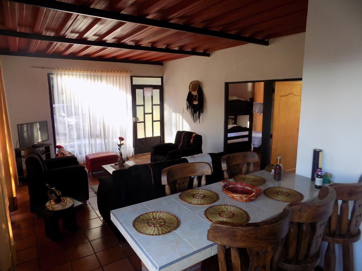 Cabanas Refugio Del Cerro อกิตาเนีย ภายนอก รูปภาพ